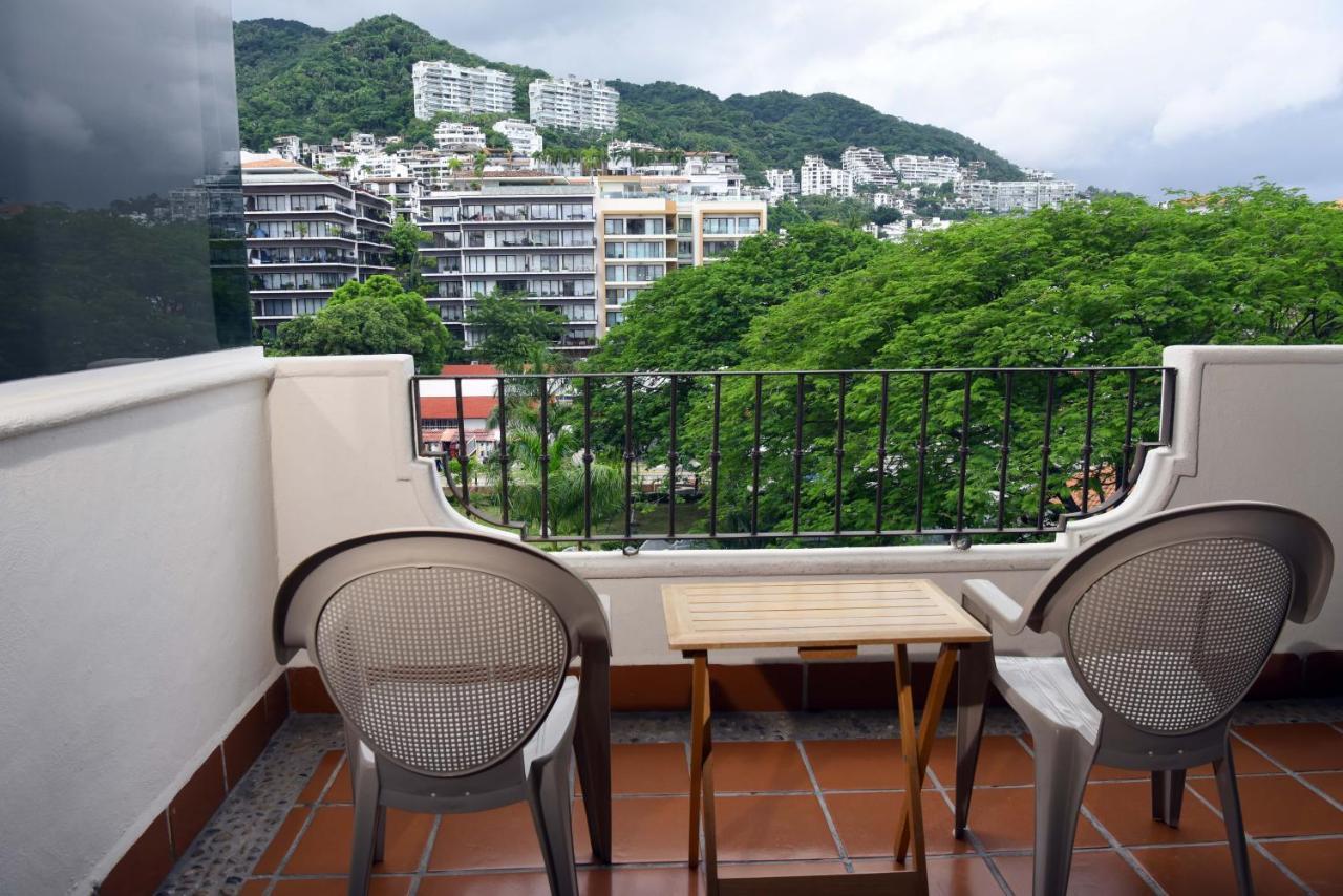 Hotel Eloisa Puerto Vallarta Exterior photo